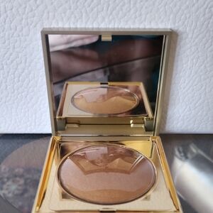 Stila Highlighter